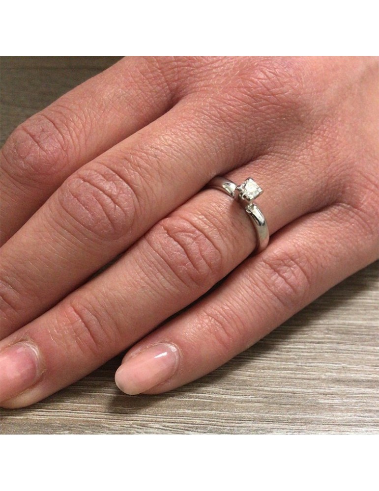 Anello Salvini Donna - Solitario in Oro Bianco 18 carati con Diamante Naturale 0,25 ct - SAG16124