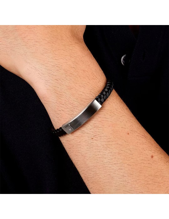 Bracciale Maserati - Pelle Riciclata Nera -Targa in Acciaio-JM525AVE34